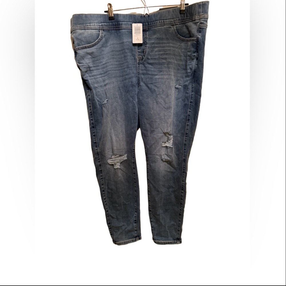 Women’s Distressed Lean Skinny Blue Jean